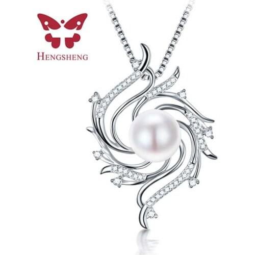 2019 HENGSHENG 10-11mm Women Freshwater Pearl Pendants Wind Design Classic Necklace For Women 45cm Chain With AAAA Pearl