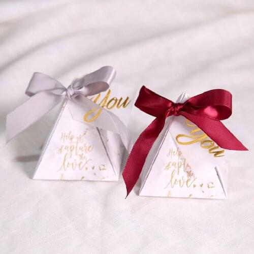 10Pcs European Creative Bronzing Candy Gift Box Triangular Chocolate Candy Paper Gift Box Wedding Gift Candy Packaging Box
