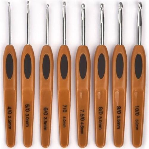 8Pcs Mix Size 2.5mm-6mm Crochet Hook Knit Weave Yarn Craft Knitting Needle Plastic Handle Knitting Hooks Needles Christmas GIFT