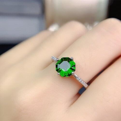 Natural Diopside 2.5 Carat Ring 925 Silver Inlaid Exquisite Main Stone 7*7mm Emerald Temperament Ins Korean Jewelry