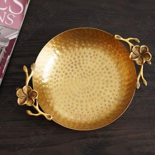 European Brass Storage Tray Retro Hand Hammer Plum Pattern Living Room Fruit Tray Bedroom Jewelry Organizer Home Decoration