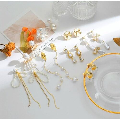 2021 New Vintage French Style Long Tassel Pearl Earrings Bow Drop Earrings Jewelry for Women Wedding Retro Dangler Ear Gifts