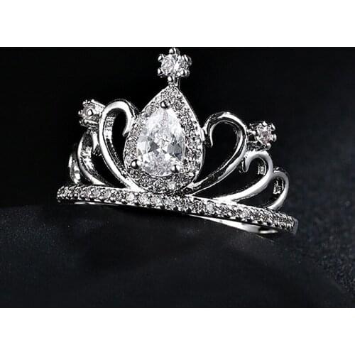 The New Fashion Personality Joker Crown Zircon Ring Ring Ring