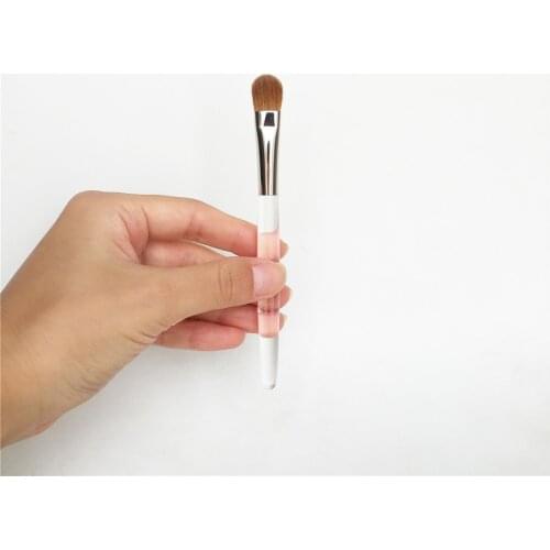 TME-SERIES BRUSH 40 MEDIUM LAYDOWN - Multitasker Eyeshadow Brush 100% Weasel Hair - Beauty Makeup Brush Tool