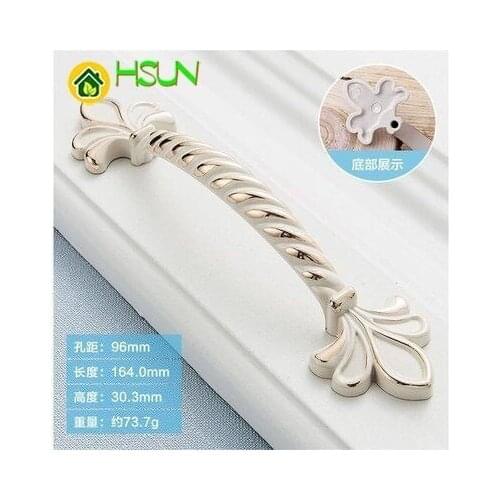 2 pcs Chic Drawer Pulls Handles Knobs White Silver Fleur-de-lis Dresser Handles / Cabinet Handles Kitchen Decorative Hardware