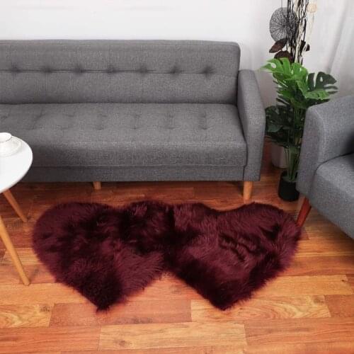 Double Heart Area Rug, Soft Faux Sheepskin Fur Area Carpet Love Shaped Plush Rugs Mat for Home Living Room Bedroom Sofa