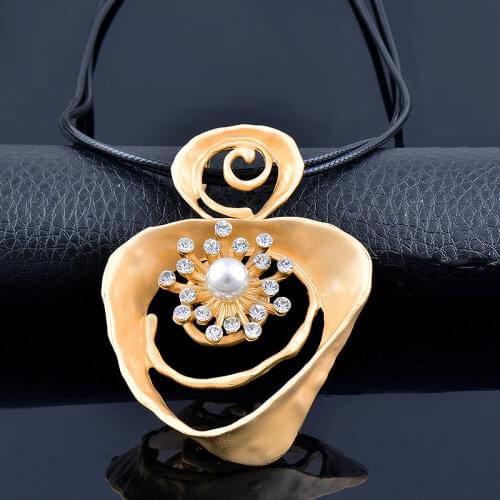 SINLEERY Multiple Shape Pearl Pendant Necklace Yellow White Black Color Leather Chian Crystal Necklace Women Jewelry XL117 SSK