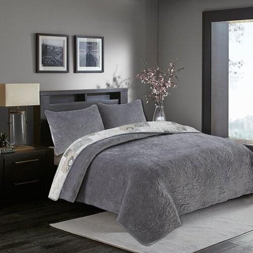 CHAUSUB Velvet Cotton Bedspreads Quilt Set 3PCS Embroidered Plush Quilts Quilted Bed Cover Pillowcase Queen Size Winter Coverlet