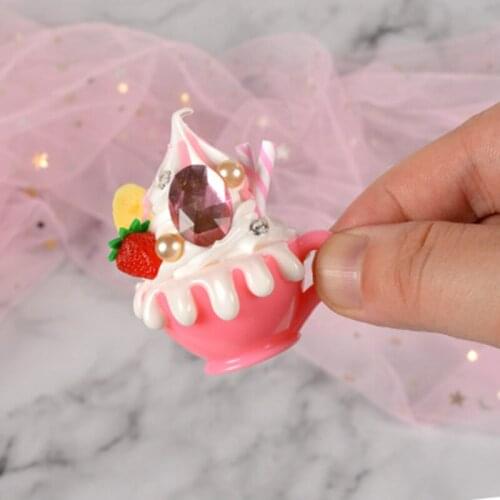 ZOCDOU 1 Piece Simulation Food Cake Model Ice Cream Cake PVC Food Statue Figurine Ornament Miniature Toy Decoration