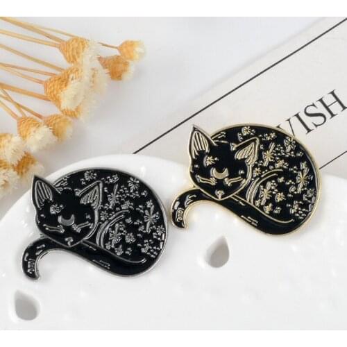 Gold and Silvery sleepy animal cat enamel pin forehead moon personality flowers tattoo delicate backpack badge jewelry gift
