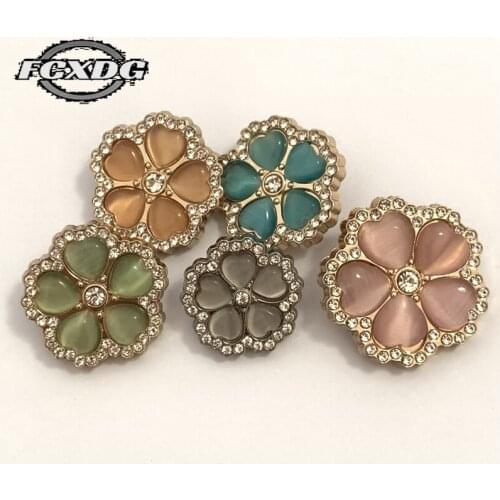 5pcs Pink Blue Green Beautiful Rhinestone Buttons for Clothing Sewing Accessories Flower Buttons for Clothing Designers Fashion
