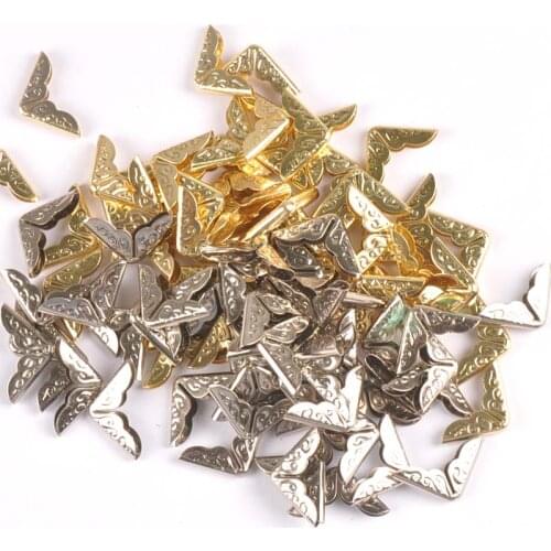 50pcs 14x14x2mm Gold Corner Protector For Books DIY Scrapbooking Photo Albums Folders Menus Metal Trilateral Corner Crafts C1580