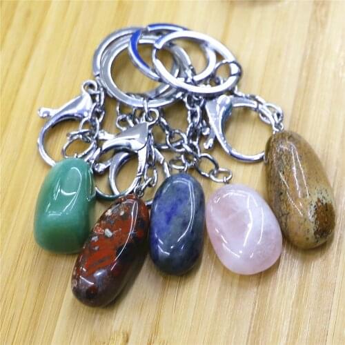 10pcs/Lot Women Girls Irregular Natural Stone Crystal Keyring Gemstones Pink Quartz Keychain Alloy Lobster Clasp Keyring Jewelry