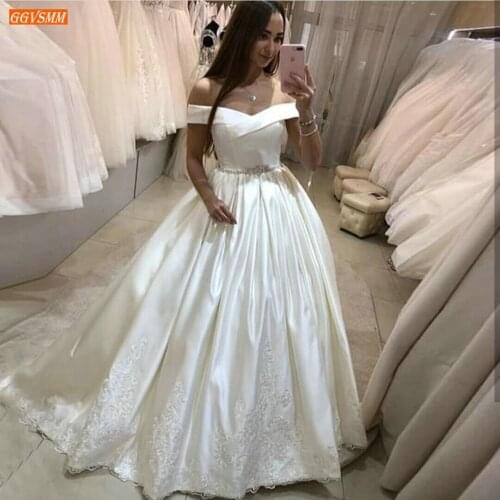 Elegant African Satin Custom Made Wedding Dresses Sweetheart Appliqued Ball Gown Bridal Dress Arabic 2020 White Wedding Gowns