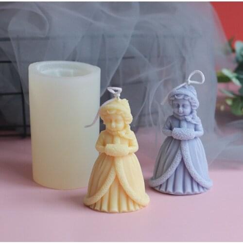 Christmas Series DIY Scented Candle Mold Girl Plaster Simulation Handicrafts Decoration Aromatherapy Soap Kitchen Accessories