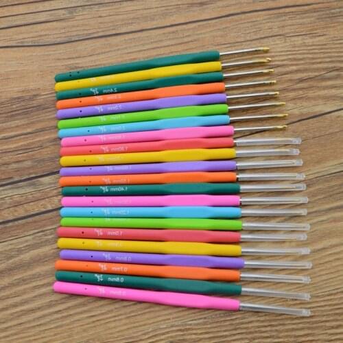 0.9mm-2.5mm Crochet Hooks Looen Small Soft Rubber Handle Knitting Needles Handle Weave Yarn Sewing Crochet Tools random Color