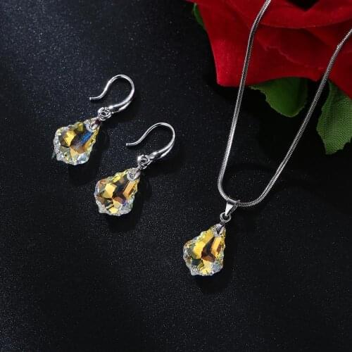 Women Necklace Pendant Embellished with crystals Baroque style Necklace Stud Earring Set Gift Female Statement Jewelry Set