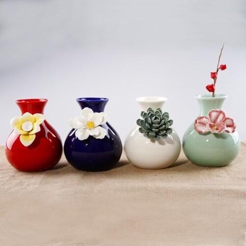 Finely carved flower ceramic vase Fashion home decoration small vase beautiful Mini vases