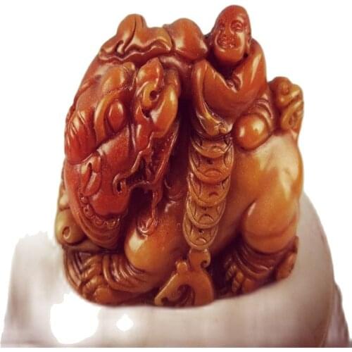 China Shoushan Stone Old Hand Carved Statue