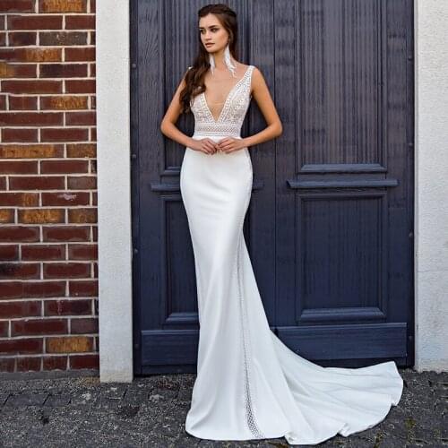 Mermaid Elegant Wedding Dress Deep V-Neck Open Back Sweep Train Country Style Robe De Mariee For Women Sleeveless Bridal Gowns