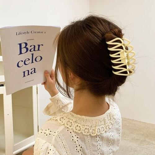 2021 New Ladies Elegant Temperament Hollow Geometric Crab Claws Retro Hairpin Headband Hairpin Fashion Womens Hair Accessories