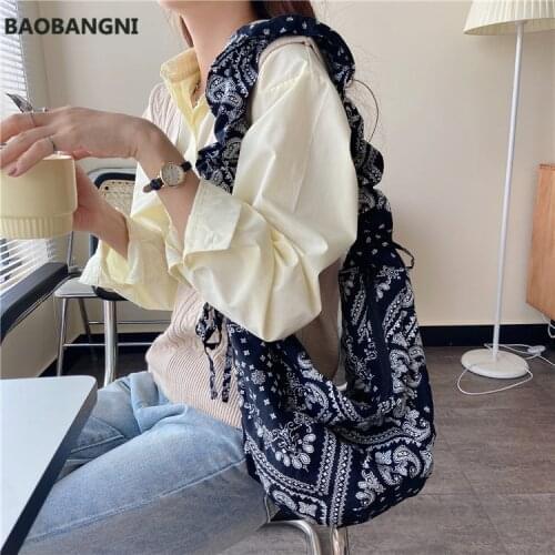 Retro fashion Pleated cloth bag For Women Madame Bag Single Shoulder Slant Dumpling Bag Handbag Day bags Messenger Bag