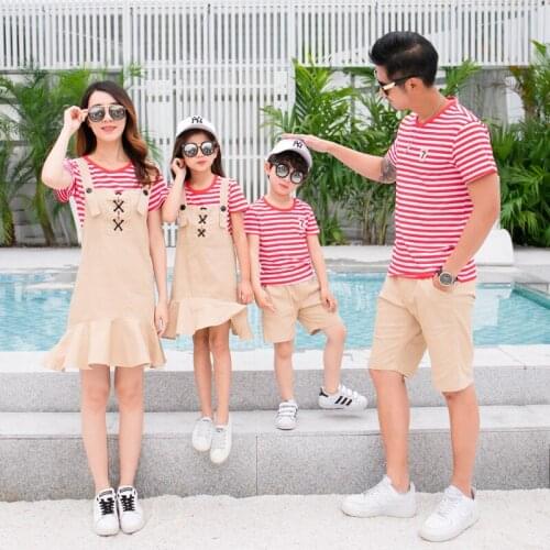 Family Set 2pcs Stripe T-shirts+Overall Family Clothes Mom And Daughter Bib Pants Dad And Son Shorts Family Matching Clothes