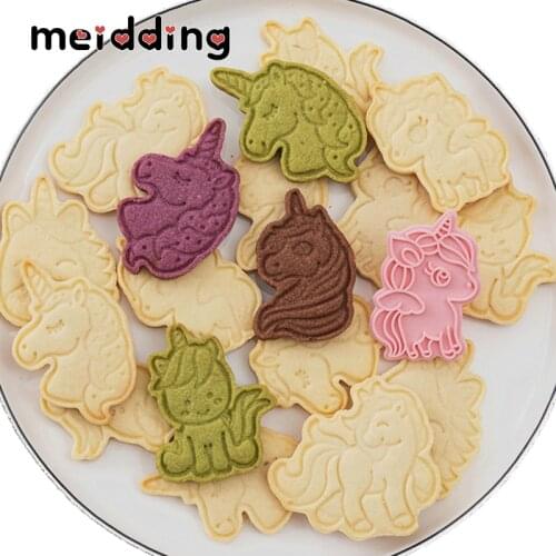 6Pcs Unicorn Biscuit Mould Birthday Party Supplies Plastic 3D Cartoon Baking Household Cute Fondant Stamper Birthday Decoration