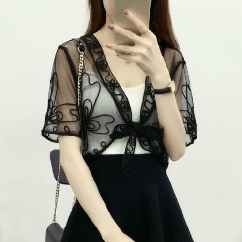 2019 Summer Mesh Crochet Lace Cape Short Sleeve V Collar Women Cardigan Short Femme Thin Sunscreen Blouse