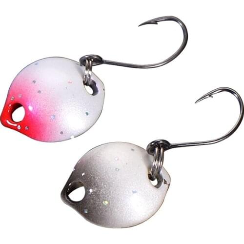 1pcs mini metal Water droplet sequins spoon Lures Creative pea pods 1.8g copper micro-throwing mouth white strip Bait spinner