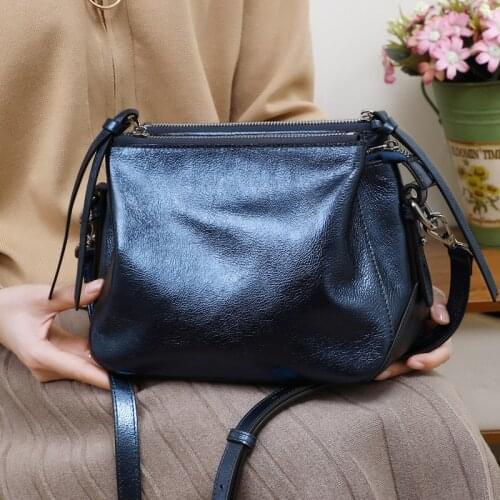 Real leather bag womens argecapacity Joker Messenger bag womens fashion shoulder bags and small square bags