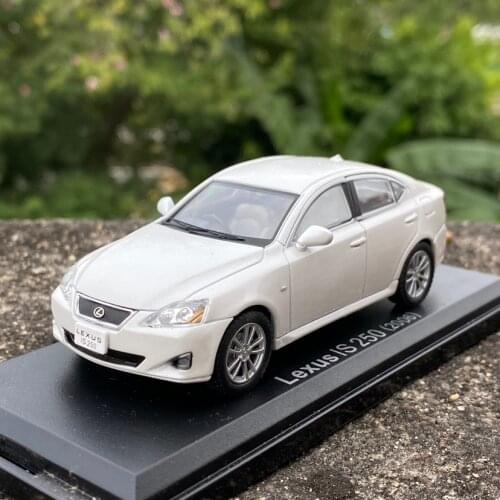 1:43 Lexus IS250 Collector Edition Resin Diecast Model Toy Gift