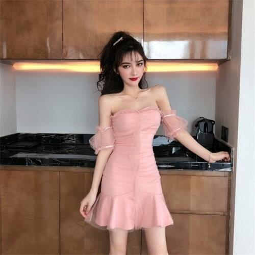 Model real shot 2019 autumn new nightclub word shoulder dress fairy sweet sexy mesh stitching strapless dress