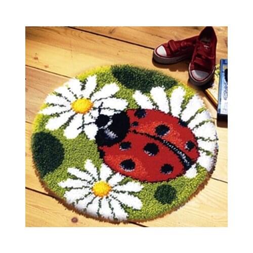 Bugs Hook Rug Kit Unfinished Crocheting Yarn Mat Latch Hook Rug Kit Floor Mat Santa Claus Picture Carpet Set