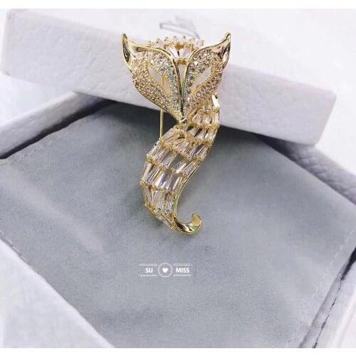 Gold Sliver Color Delicate Fox Shape Brooch CZ Zircon Crystal Animal Brooches For Women Girls Collar Clips Scarf Buckle Badge