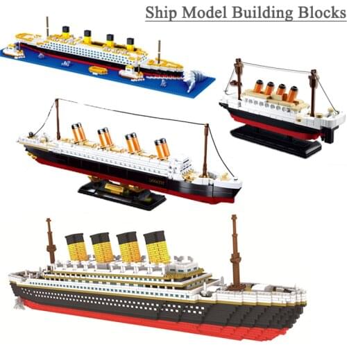 Building Block Toys Titanic Cruise Ship Classic Collection Model Decoration DIY Ship Assembled Building Blocks Childrens Toys