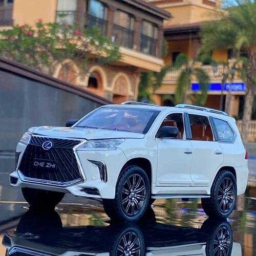1:24 LEXUS LX570 SUV Alloy Car Model Diecasts Metal Toy Car Model High Simulation Sound and light Collection Childrens Toy Gift