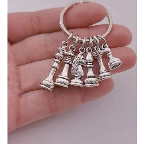 Chess pendant keychain alloy pendant keychain Chess King Queen Rook Knight Pawn Bishop Silver Color Pendant KeyRing jewelry gift