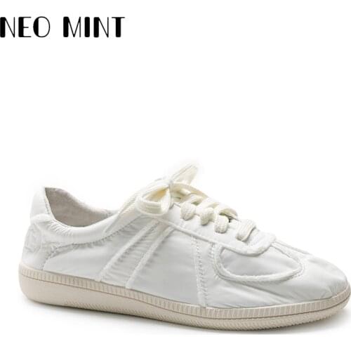 2021 Summer Breathable Women Vulcanize Sneakers Casual Canvas Soft Flats Lace-Up Trainers Tennis Sports White Shoes