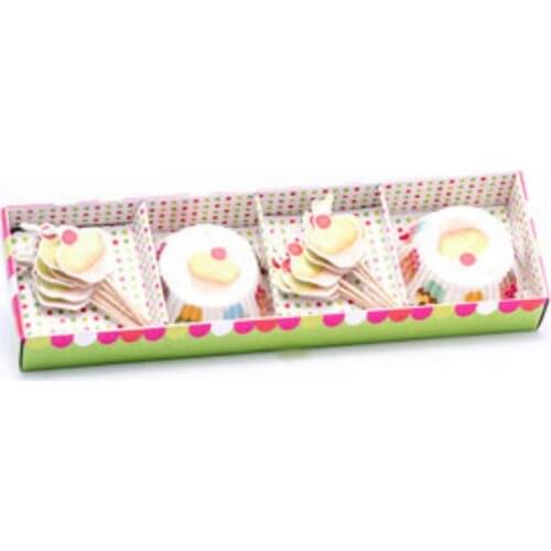 Paper cake molds, whether for presentation or baking