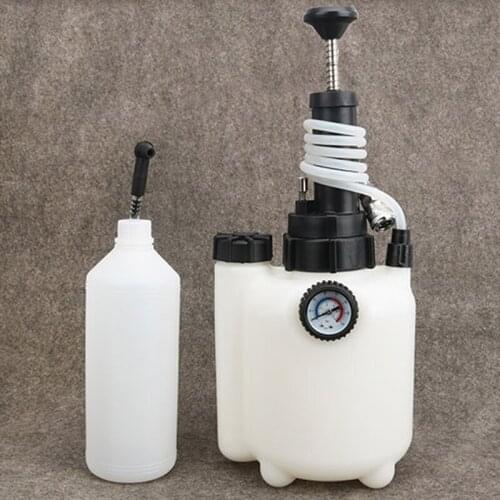 Car brake oil changer replacement pump manual brake oil through vacuum brake oil replacement oil pot pumping unit brake repair