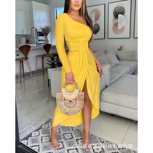 Womens 2021 new summer yellow oblique shoulder split solid color dress