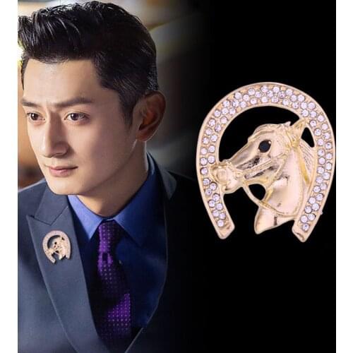 Fashion New Lucky Metal Rhinestone Horseshoe Brooch Jewelry Luxury Lapel Pin Horse Head Badge Brooches for Men Accessories