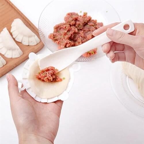 2pcs/Set Portable Dumpling Maker Nonstick Plastic Dumpling Mold Dumpling Press With Spoon Dumpling Mould Cocina Accesorio