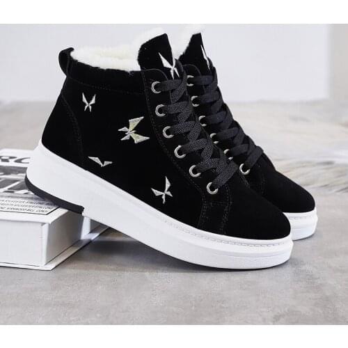 Warm Winter Women Sneakers with Fur High Top Vulcanized Shoes Warm Comfort Gym Female Trainers Quality Wild Walking Casual Shoes
