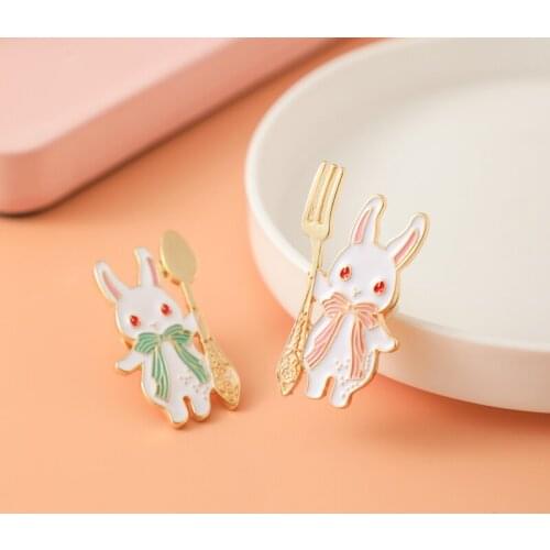 Shamir2 PCS Han Edition Magic Rabbit Series Drip Brooch Cartoon Animals Cute Girl Clothes Bag Badge Badges