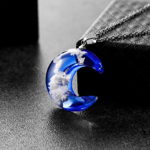 Chic Resin Rould Ball Moon Pendant Necklace Women Blue Sky White Cloud Chain Necklace Fashion Jewelry Gifts for Girls