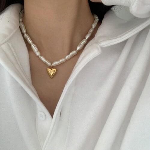 Flashbuy New Design Baroque Pearl Choker Necklaces for Women Fashion Copper Alloy Heart Pendant Necklace Chic Jewelry