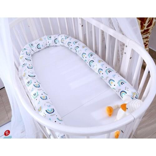 Ins detachable and washable childrens printed rainbow crib, safe anti-collision guardrail around the bed, comforting long throw