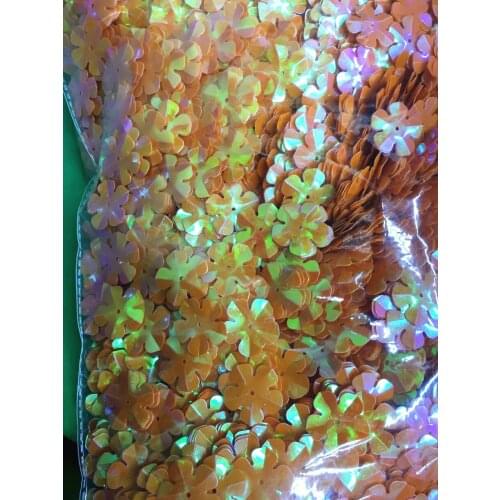 300pcs/lot Flower Sequins 20mm PVC Decoration Sewing DIY Wedding Craft Scrapbook For Clothing Orange AB